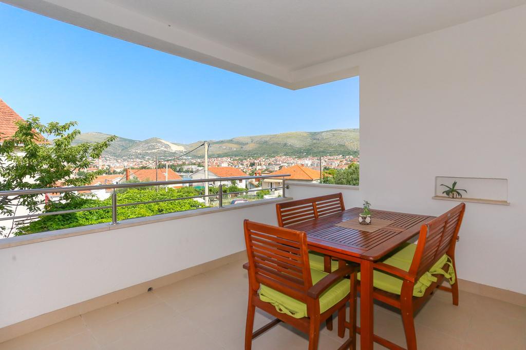 Apartments Ivan โตรกีร์ ภายนอก รูปภาพ
