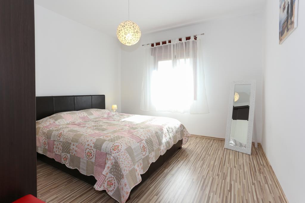 Apartments Ivan โตรกีร์ ภายนอก รูปภาพ