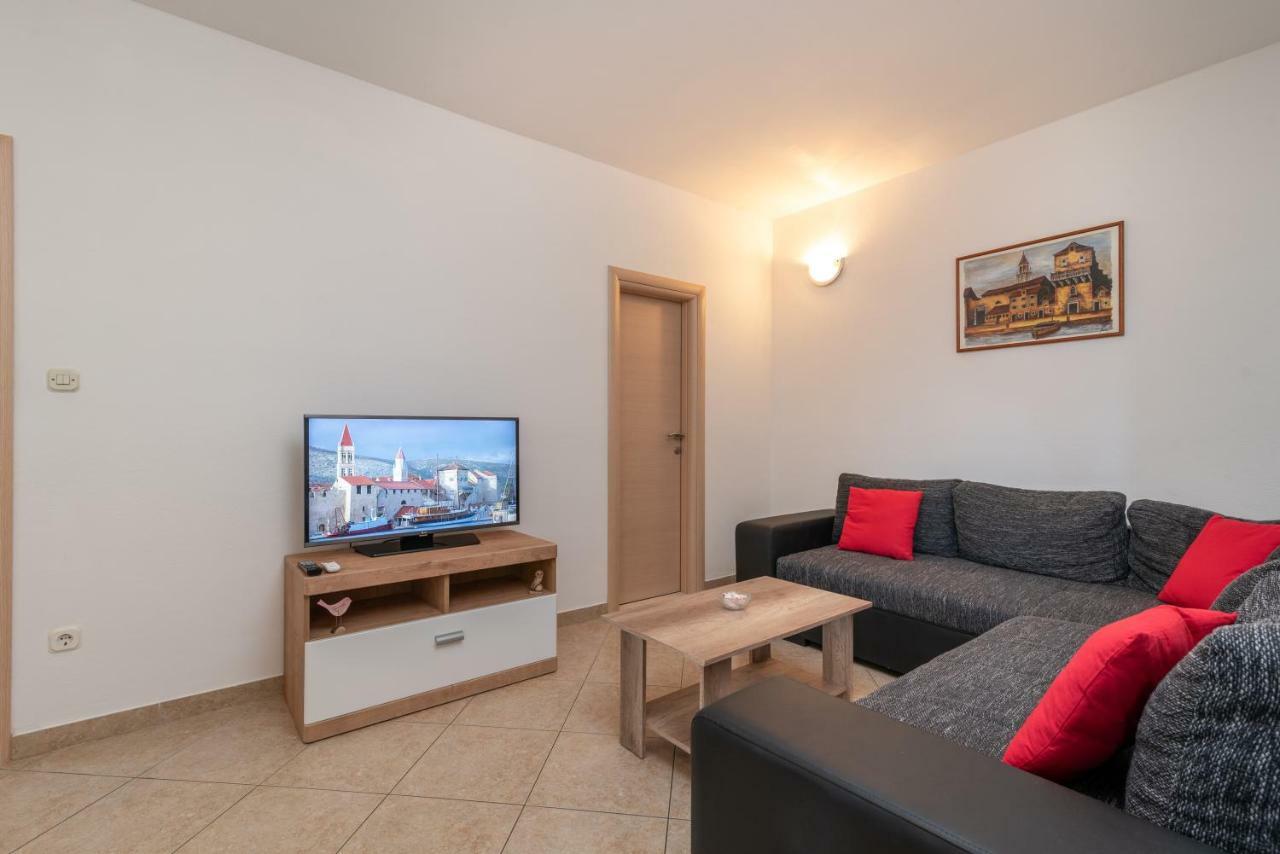 Apartments Ivan โตรกีร์ ภายนอก รูปภาพ