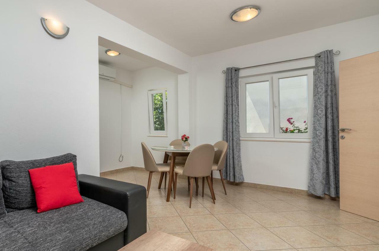Apartments Ivan โตรกีร์ ภายนอก รูปภาพ