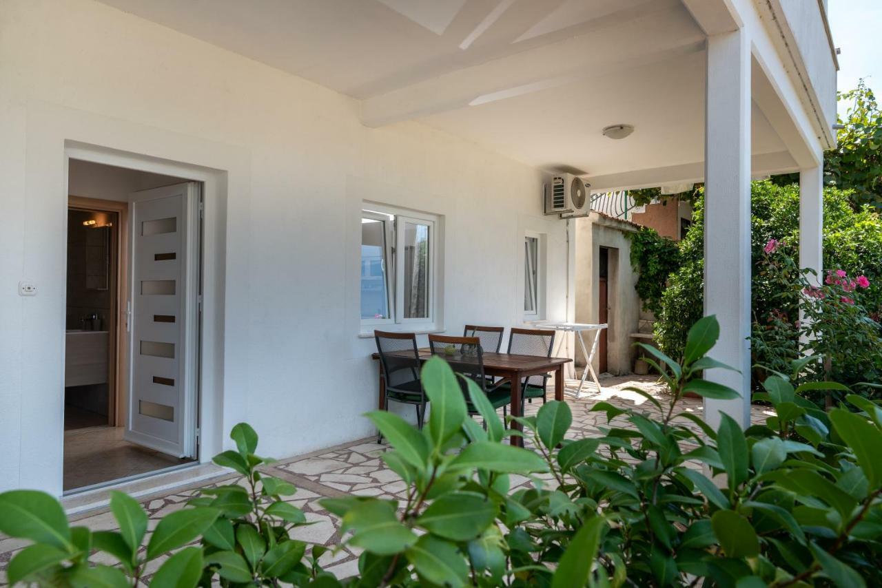 Apartments Ivan โตรกีร์ ภายนอก รูปภาพ