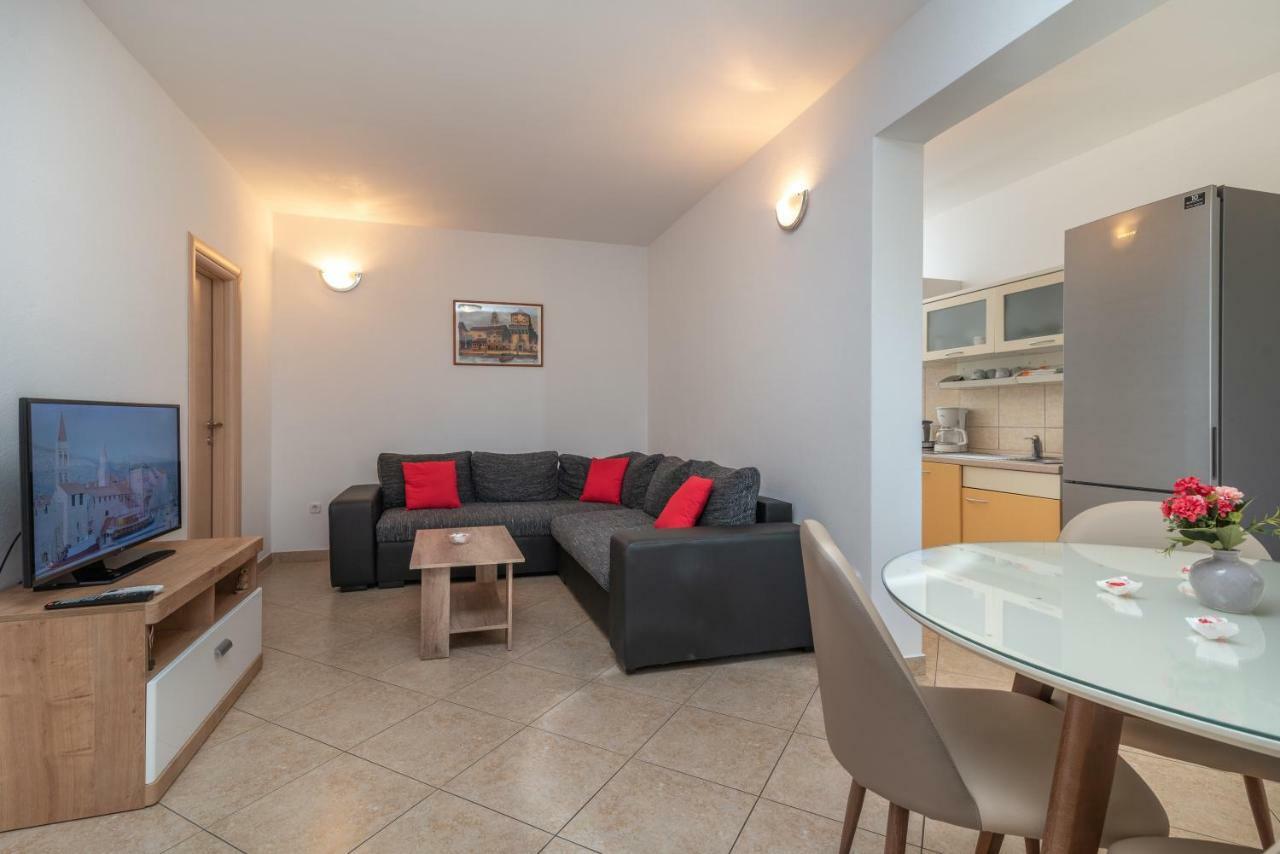 Apartments Ivan โตรกีร์ ภายนอก รูปภาพ